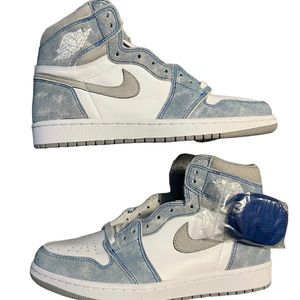 Air Jordan 1 Retro High OG Hyper Royal Size 9.5 Brand New DS Deadstock